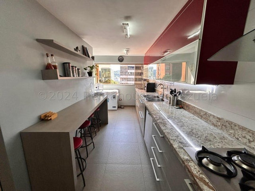 Carla Gonzalez Apartamento En Venta En La Urbanizacion El Rosal Mls #25-15481 Sc