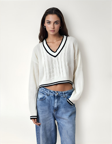 Sweater Killy Universitario Corto Mujer