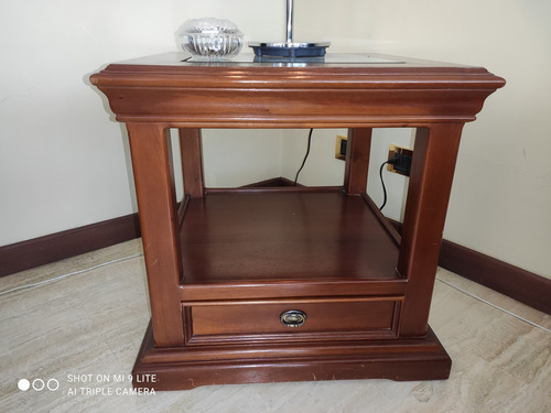 Imagen 3 de 3 de Mesa De Centro Y Mesa De Apoyo En Caoba