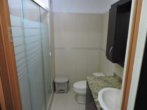 Imagen 12 de 19 de Venta De Apartamento En Montalbán Ii: