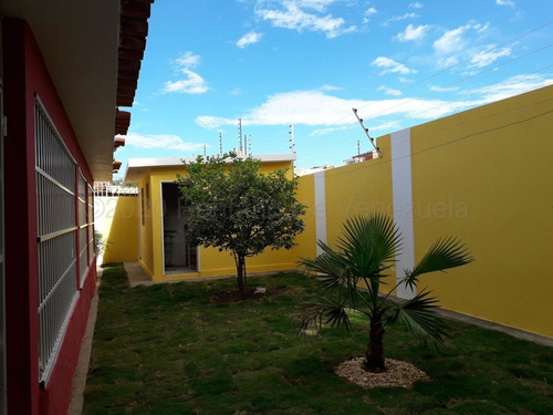 Imagen 12 de 12 de Casa En Venta En El Centro De Coro. 04122183505 Cod 22-18000
