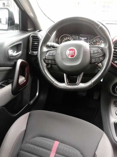 Imagem 5 de 9 de Fiat Toro 2018 1.8 16v Freedom Flex 4x2 Aut. 4p