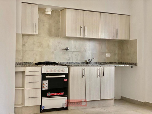 Imagen 12 de 14 de Venta De Departamento 3 Ambientes En Edificio Piamonte Iii