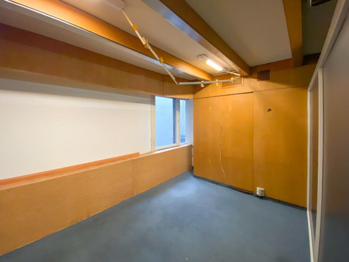 Oficina · Cochera · 125 M²