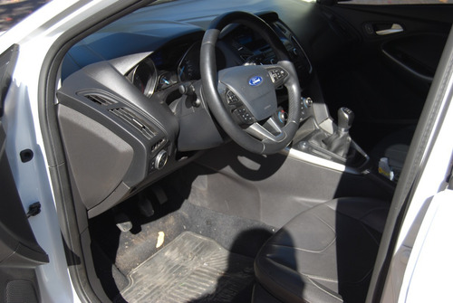 Imagen 9 de 20 de Ford Focus Se Mt 2.0l 2016