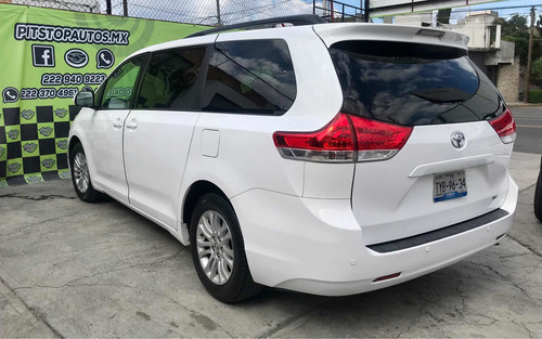 Imagen 7 de 13 de Toyota Sienna 2014 3.5 Xle Mt