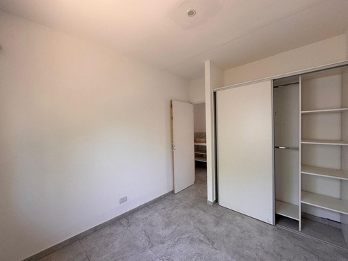 Casa En Housing Con Pileta 3 Dorm Arguello