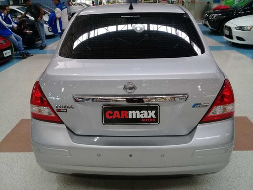 Nissan Tiida Sedan 1.8 Flex Completo