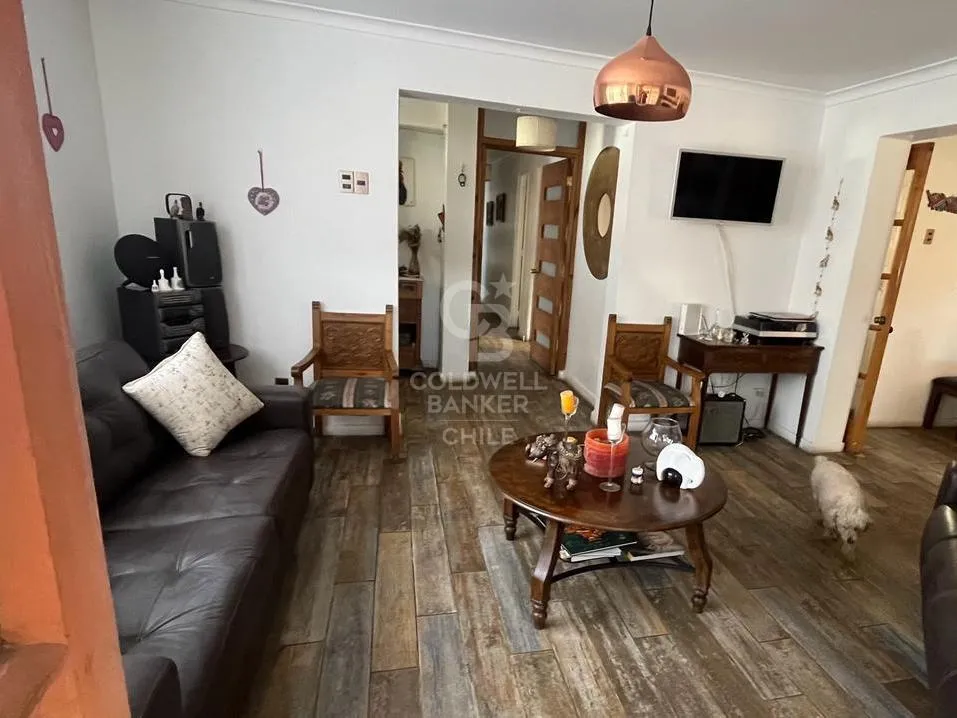 Imagen 2 de 17 de Casa A Pasos De Metro Principe De Gales