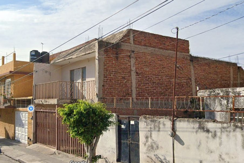 Casa En Venta En León Guanajuato Clv1