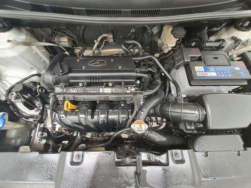 Hyundai I25 Accent 1.6 2015 Zxu654