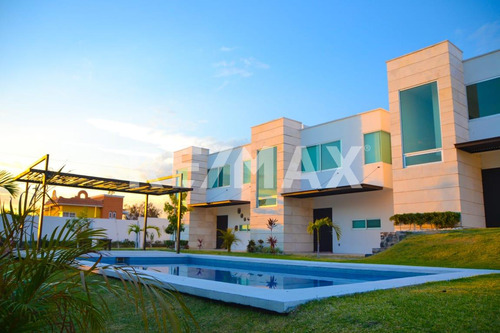 Casa En Venta, Lomas De Cocoyoc, Morelos 