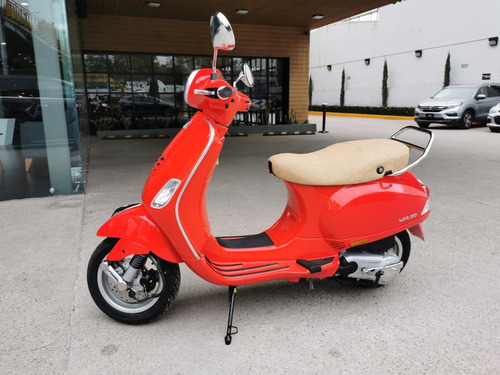 Imagen 4 de 7 de Piaggio Vespa 1321