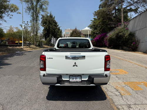 Mitsubishi L200 2.4 Cd Glx 4X4 Mt