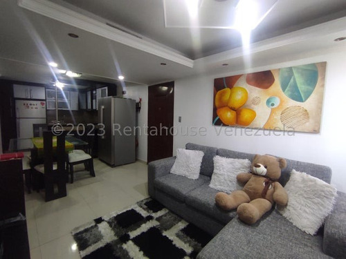 Apartamento En Venta Urb. La Placera, 24-9654 Hc