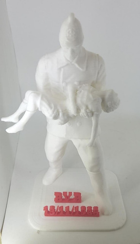 Estatua Bombero Voluntario Impresa En 3d
