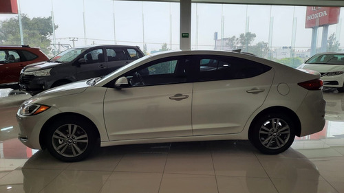 Imagen 7 de 15 de Hyundai Elantra 2018 2.0 Gls Premium At