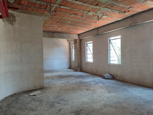 En Venta Oficinas Torre Valoralta, Ave. Rómulo Gallegos.