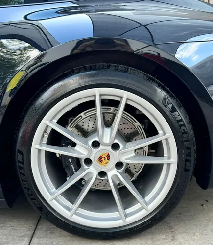 Porsche 911 Carrera 2024
