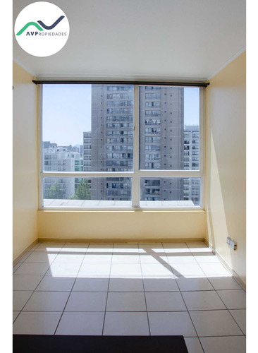 Arriendo Depto 1015 De 1d En Metro Hospitales (94608)