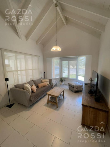 Imagen 3 de 22 de Hermosa Casa A La Venta En Campos De Echeverría , Canning!
