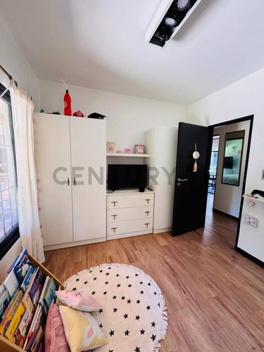 Casa De 5 Dormitorios En Excelente Zona De City Bell