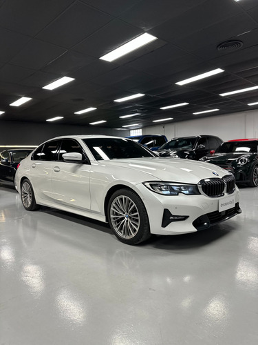 BMW Serie 3 3.0 330i Sedan Sport Line 252cv