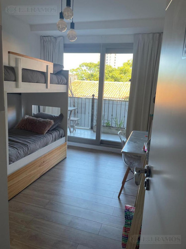 Departamento De 3 Ambientes En Venta En Cassa Isidro