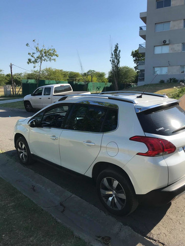 Peugeot 2008 1.6 Feline 2016