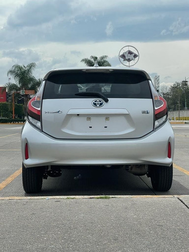 Imagen 4 de 12 de Toyota Prius C 2020 Hibrid 1.5 At