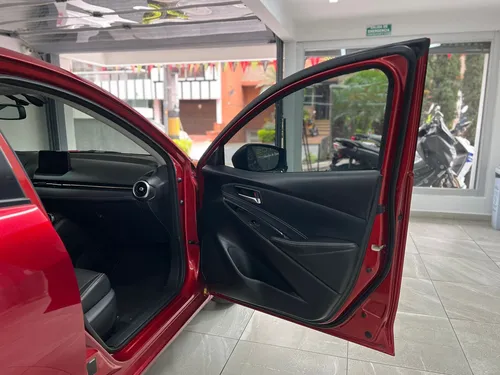 Mazda 2 Grand Touring LX AT 2022