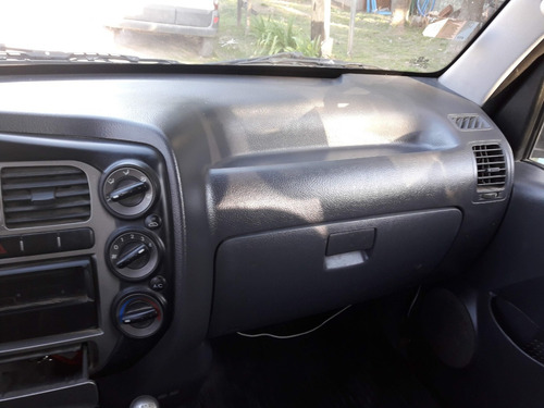 Imagen 2 de 14 de Camión Kía K2700 Doble Cabina - 6 Plazas Con Vigia Instalado