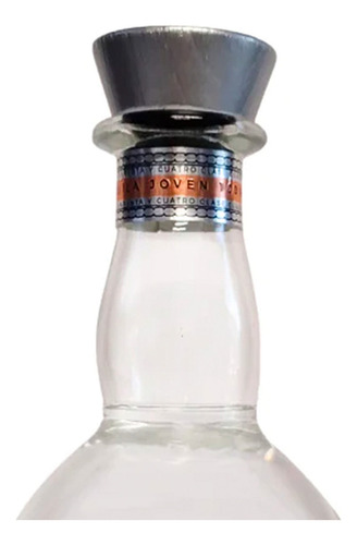 Tequila Clase Cuarenta Y Cuatro Joven 750 Ml