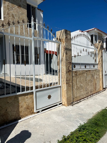 Maravillosa Casa De  Venta Sin Muebles