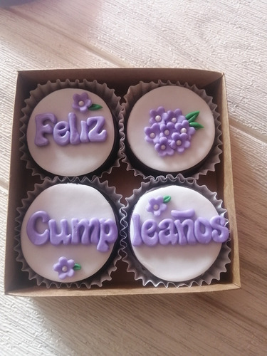 Alfajores Personalizados.... En Chocolate....domicilios