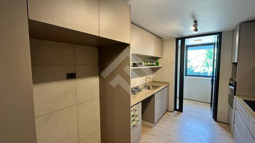 Departamento En Venta De 3 Dorm. En Vitacura