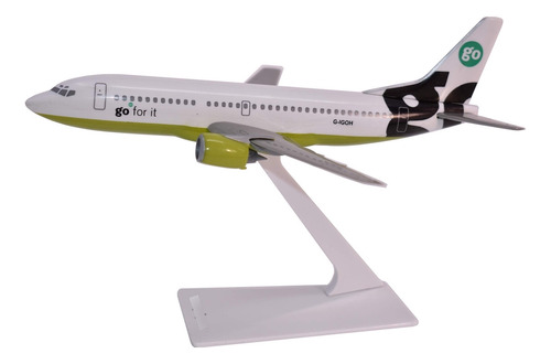 Go Fly Boeing 737  300 Avion Modelo Miniatura Plastico Snap