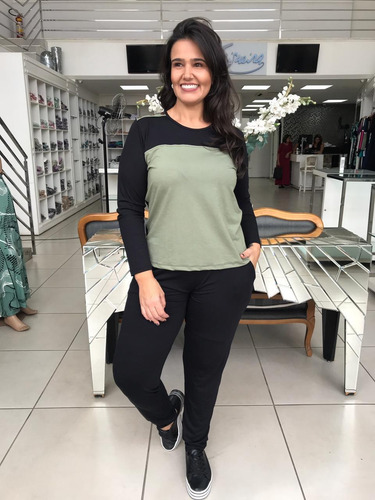 Imagem 1 de 1 de Conjunto De Blusa E Calça Em Tecido De Malha Com Viscose