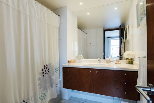 Departamento En Venta De 4 Dorm. En Vitacura