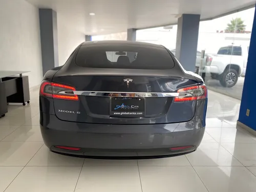 Tesla Model S 75d