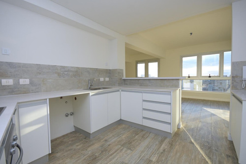 Imagen 8 de 30 de Excelente 4 Ambientes. Vistal Al Rio. Full Amenities.