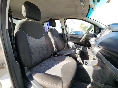 Fiat Uno Attractive 1.0