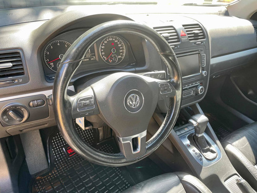 Volkswagen Vento 2.0 T Fsi Elegance Dsg 2011