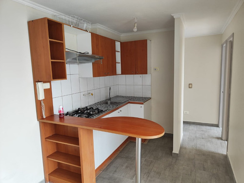 Depto 2 Dormitorios 1 Baño, Con Balcón Y Estacionamiento