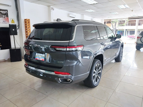 Imagen 3 de 18 de Jeep Grand Cherokee Overland