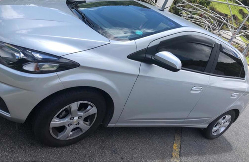 Imagem 6 de 10 de Chevrolet Onix 2018 1.4 Lt Aut. 5p