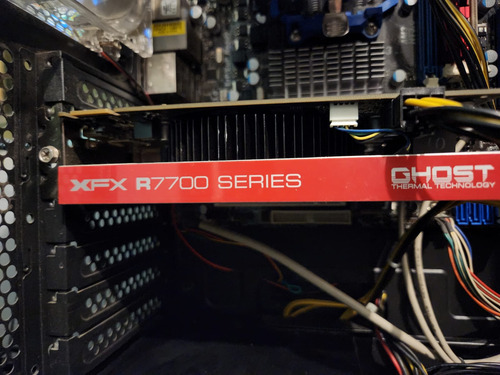 Pc Escritorio Phenom Ii X6 Ram 8gb Amd R7700 Xfx (Usado)