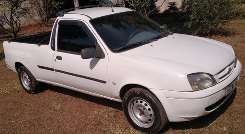 Imagem 1 de 7 de Ford Courier 2004 1.6 L 2p
