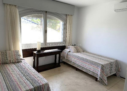 Casa En Venta De 4 Dormitorios En La Barra -ref:3969