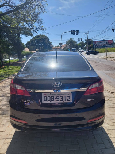 Imagem 3 de 11 de Hyundai Hb20s 1.6 Comfort Plus 16v Flex 4p Manual